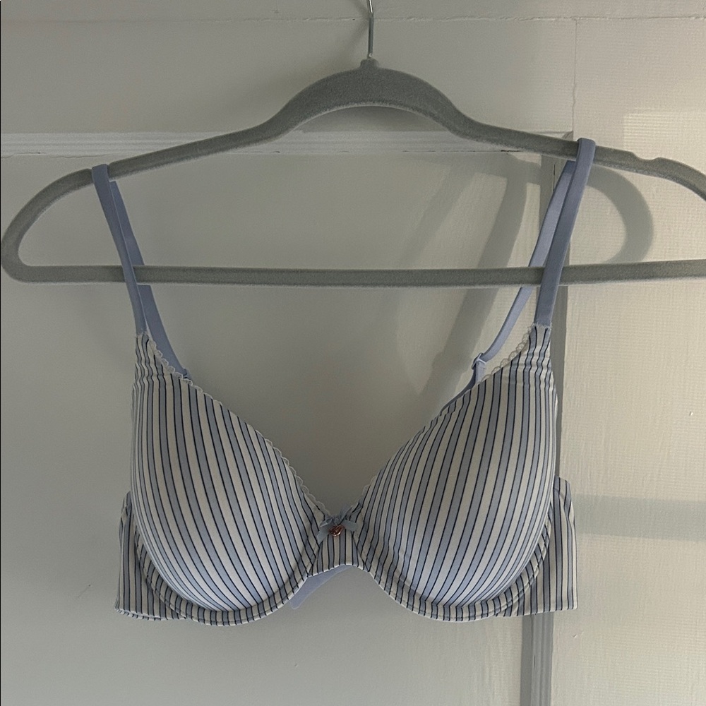 Victorias Secret Body by Victoria Bra